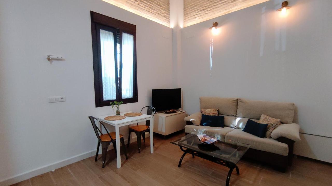 Miraflores 58 Apt - Private Parking Opt Sevilla Exterior foto